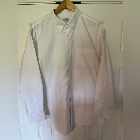 L.L. Bean Men's Wrinkle-Free Pinpoint Oxford Cloth Shirt, Slightly Fitted - Picture 2 of 4